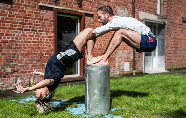 2026-04-18&19 - Not Standing - Alexander Vantournhout - FRAMES - Bart Grietens.jpg