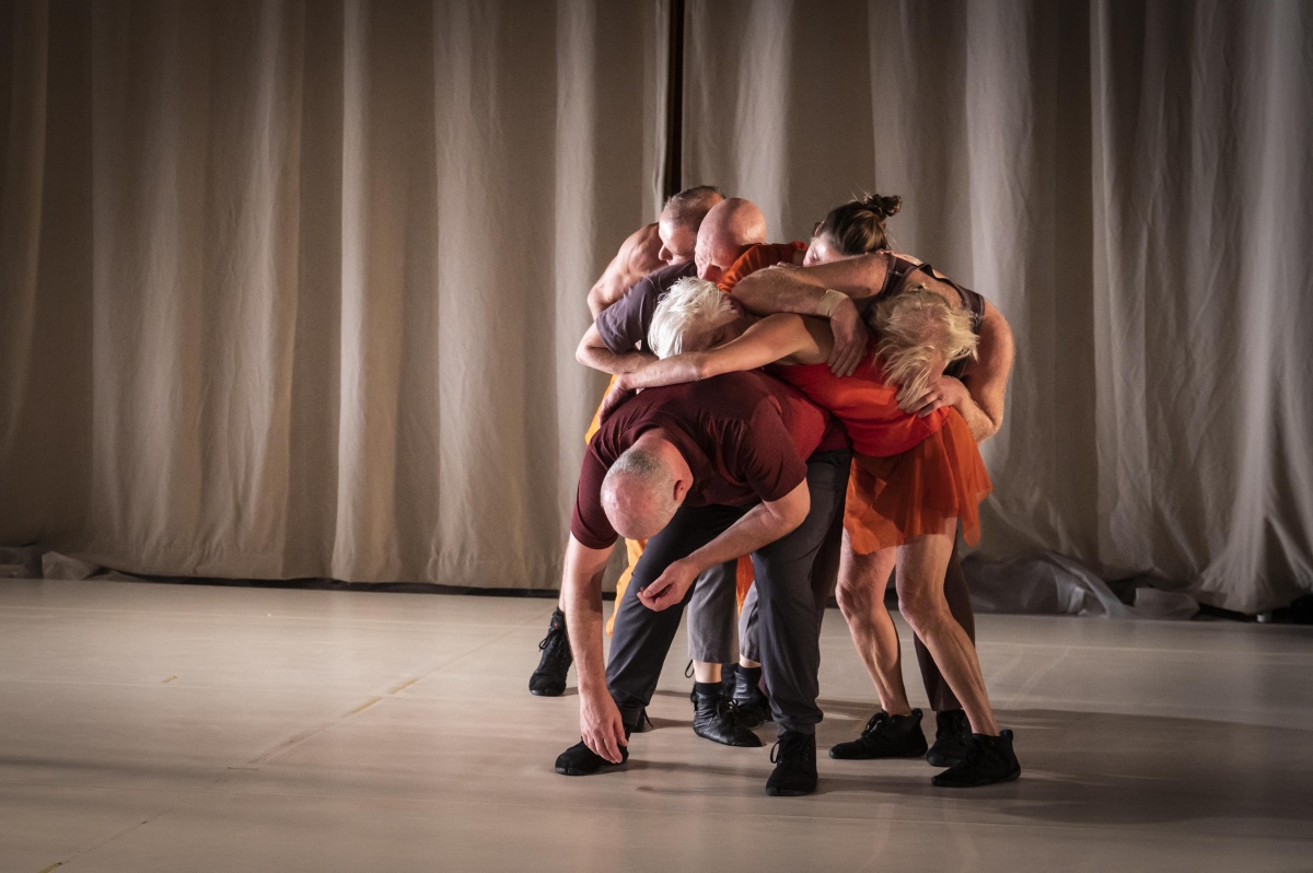 2024-11-13 scènefoto_GLORIOUS_BODIES_13_c_Heroen_Bollaert_PERPLX (1).JPG