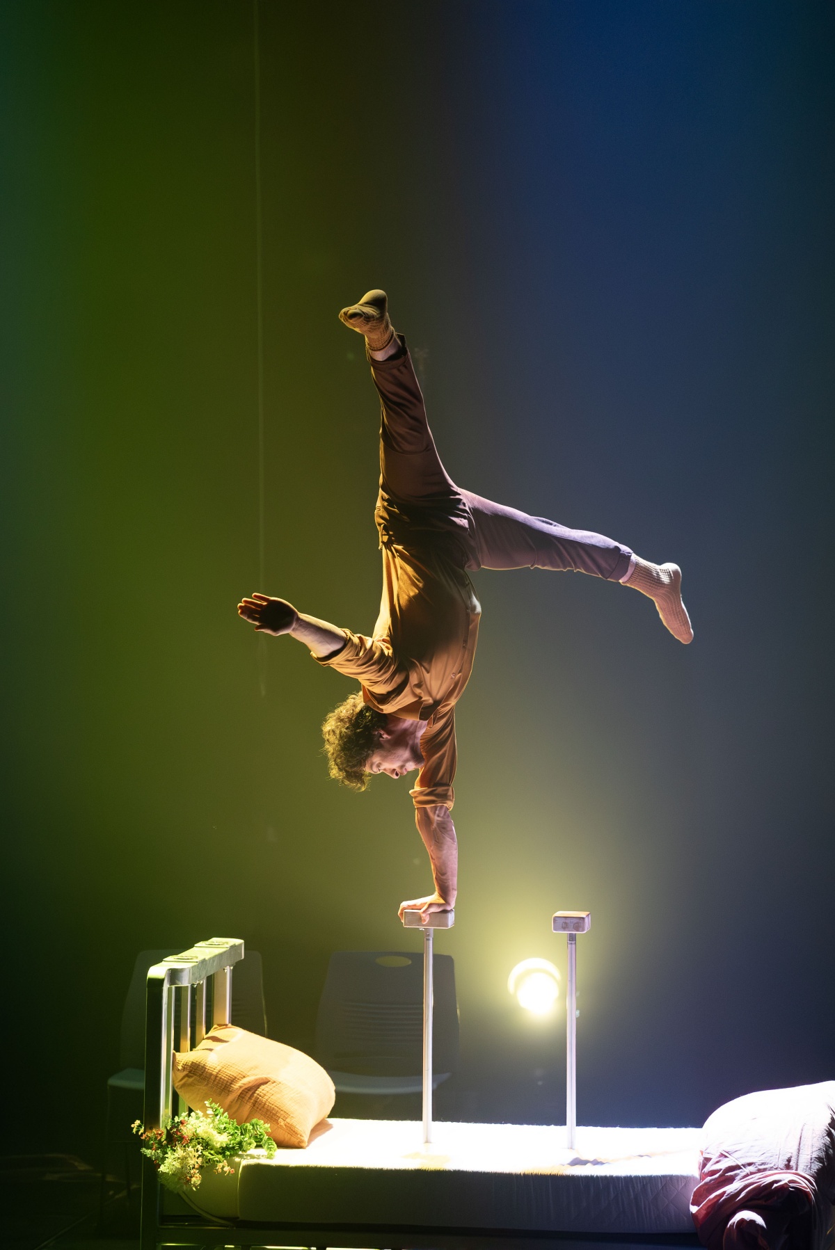 2025-04-11-Machine de Cirque - Kintsugi (1).jpg