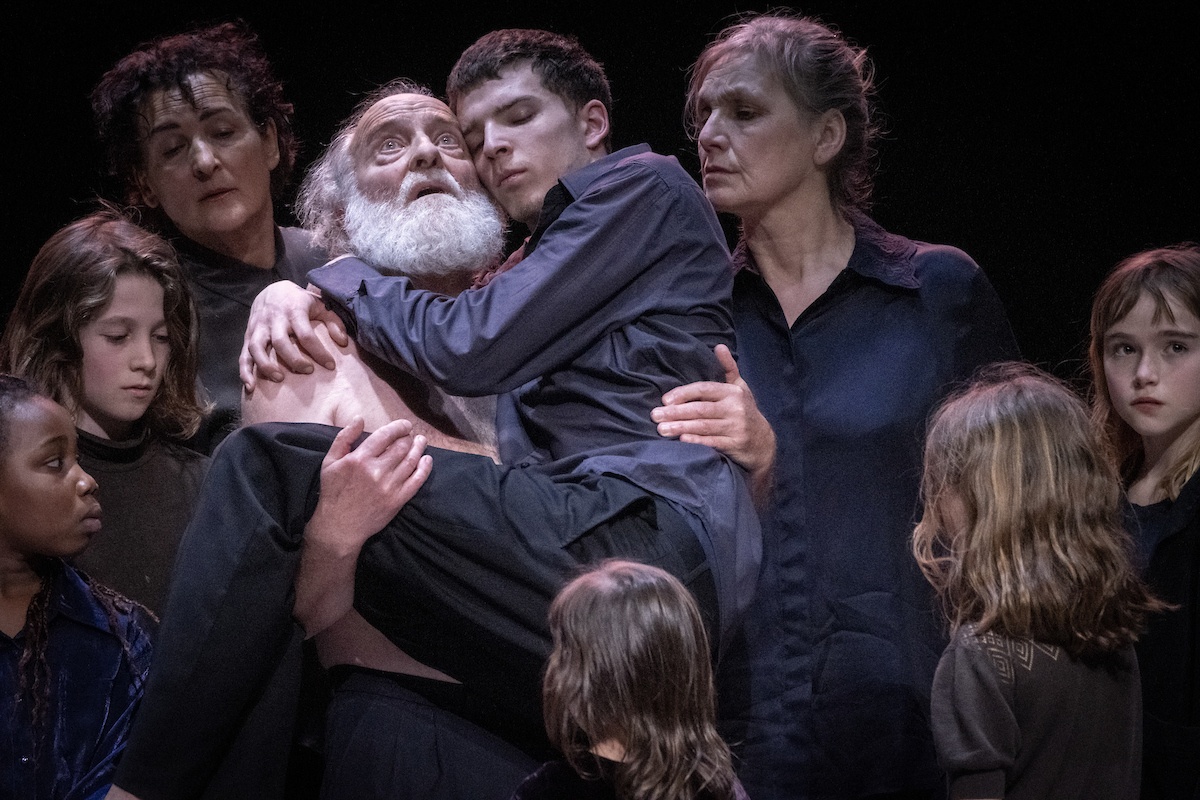 YVDE2154 © kurt van der elst.jpg