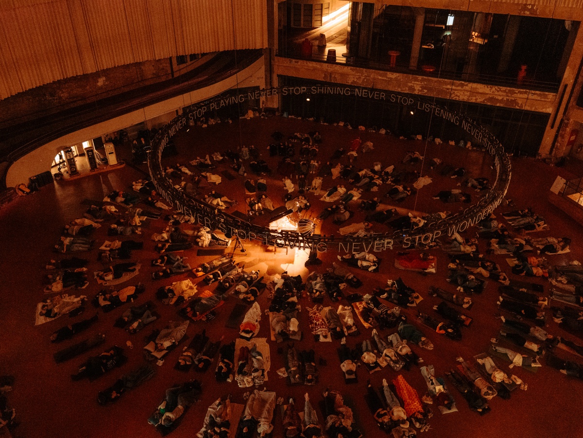 20241009_Wintercircus_LieDown_FarahLieten-24.jpg