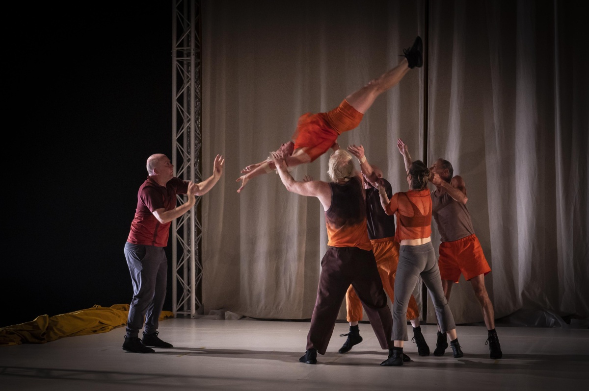 2024-11-13 scènefoto_GLORIOUS_BODIES_12_c_Heroen_Bollaert_PERPLX.JPG