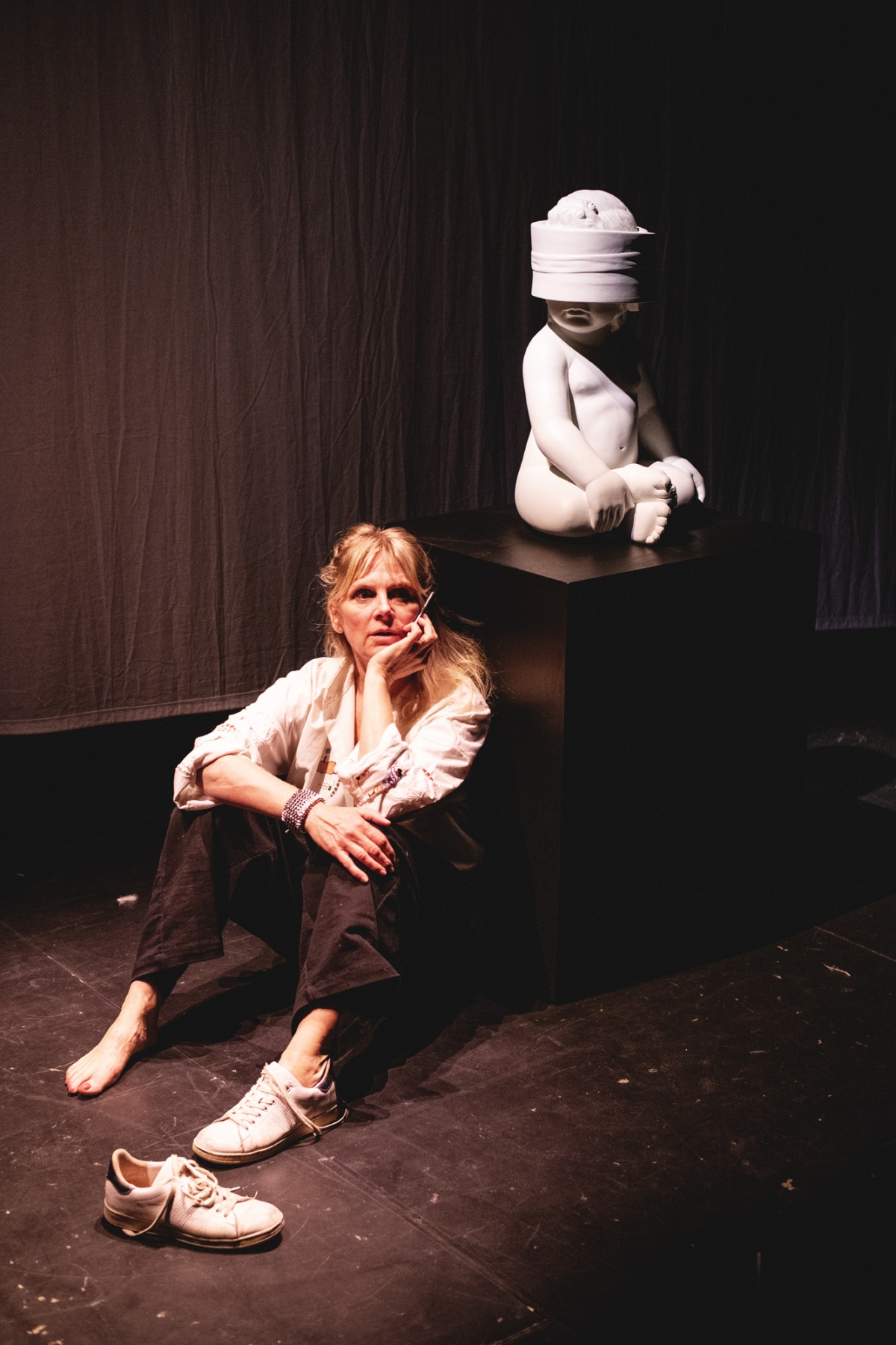 2026-02-25 An Miller - Ode-aan-de-Verwondering_c-Sara-De-Graeve_HiRes64.jpg